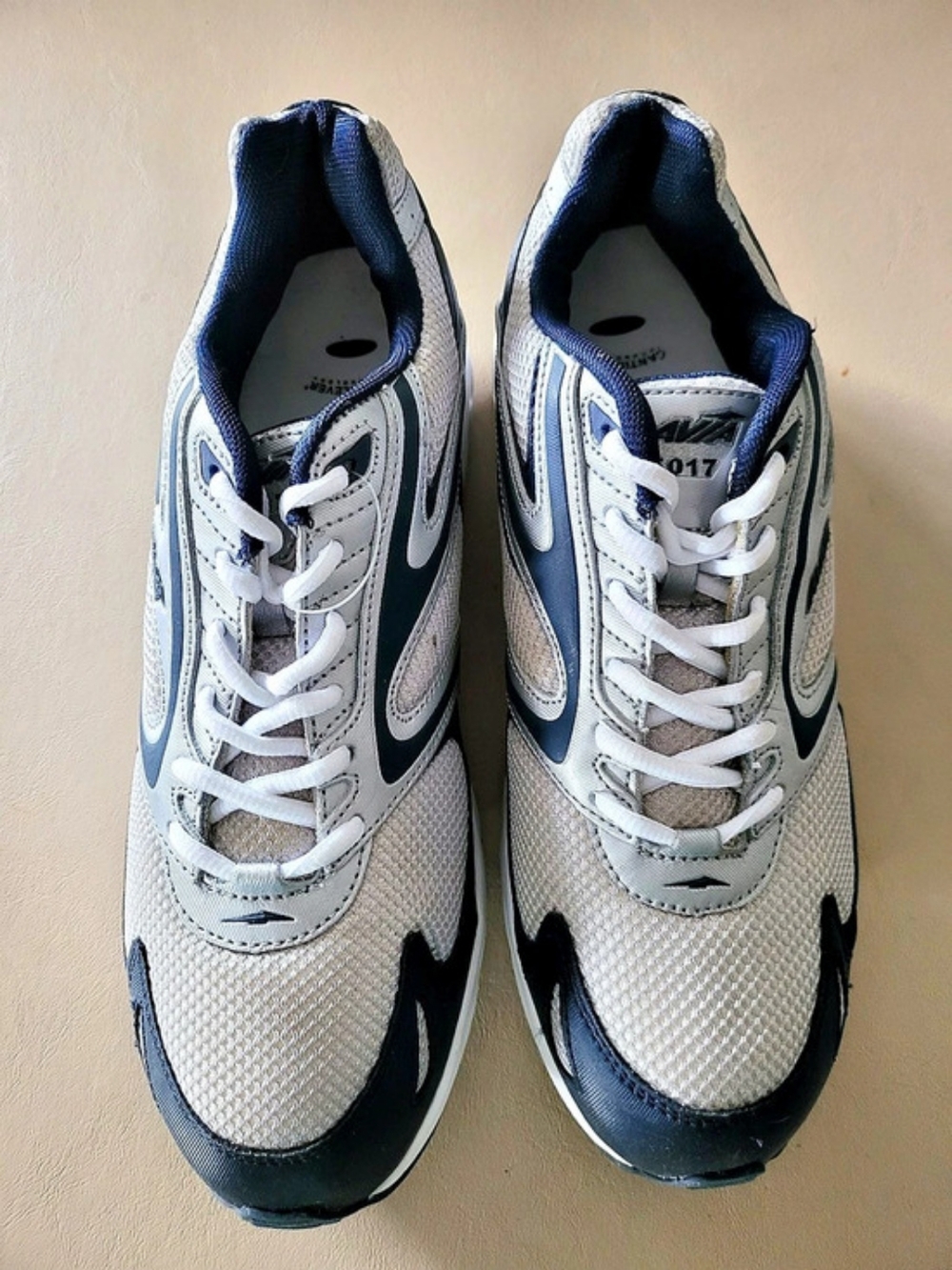 AVIA 5017 CANTILEVER SIZE 11.5